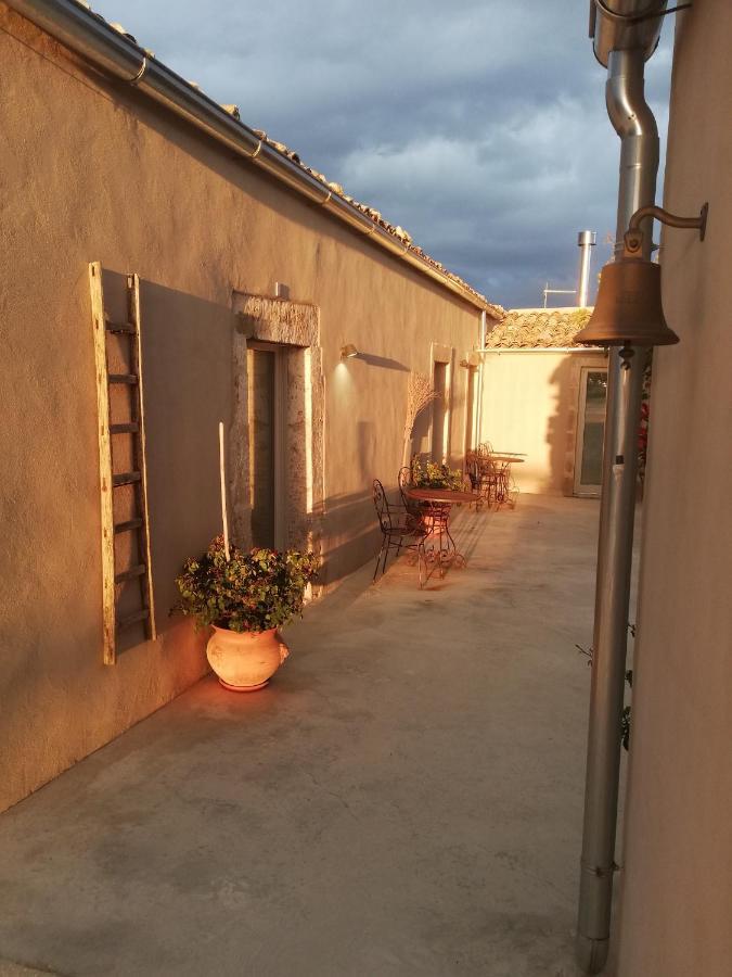 Casa Giufa B&B Chiaramonte Gulfi Ngoại thất bức ảnh